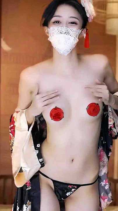 网易CC 白妖妖 7月超赞性感热舞8V【1.98G】