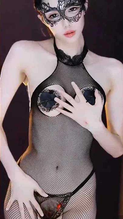 网易CC 白妖妖 星秀极品女皇，土豪万元定制骚舞16V【2.87G】