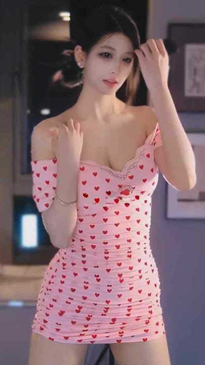 虎牙 小杨同学 颜值主播热舞10V【1.09G】