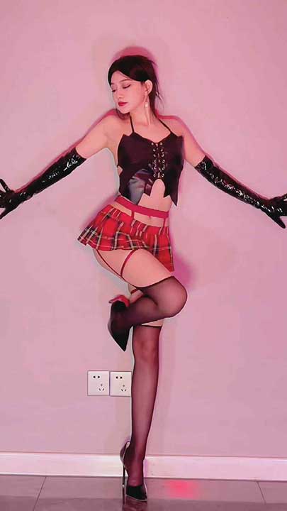 B站 小艾xx 高价私定内部群37V【16.6G】