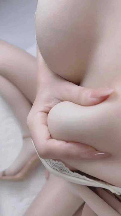 抖音 玉玉欧尼 大长腿美乳女神露点勾引23V【2G】