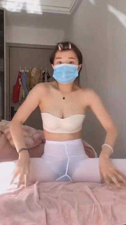 抖音 小土豆儿 瑜伽美女各种高难度拉伸6V