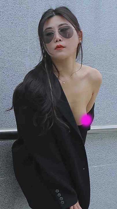 黄X 小西 尺度外拍597P+3V【4.71G】