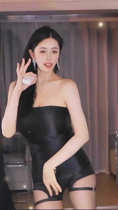 斗鱼 张琪格 老牌大主播最新骚舞15V【1.31G】