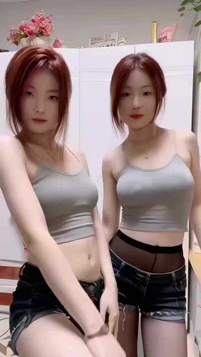 快手 欣彤欣慧 百万粉双胞胎瑜伽裤顶顶福利舞17V【0.7G】