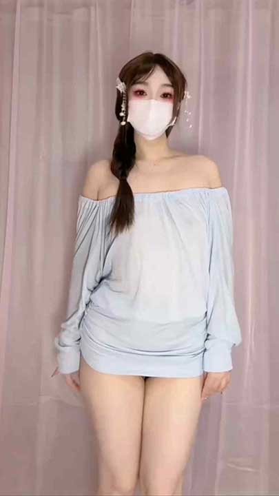 推特 婉婉 晴晴哒 3月顶级VIP动感骚舞给我擦皮鞋15V【2.01G】