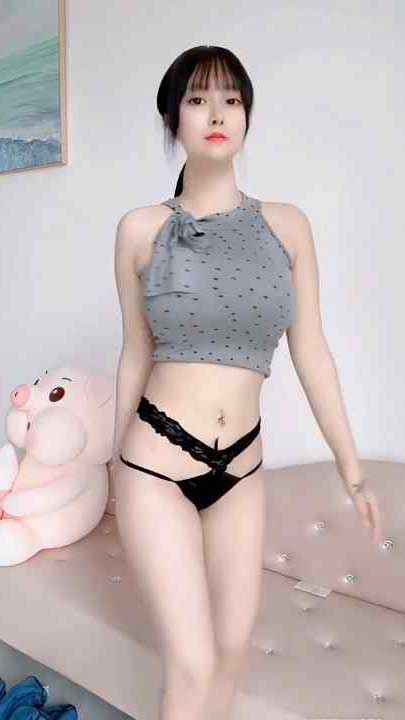 快手 小琳琳 精致御姐尺度福利定制12V【1.3G】